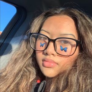 Meet your Posher, Mallary